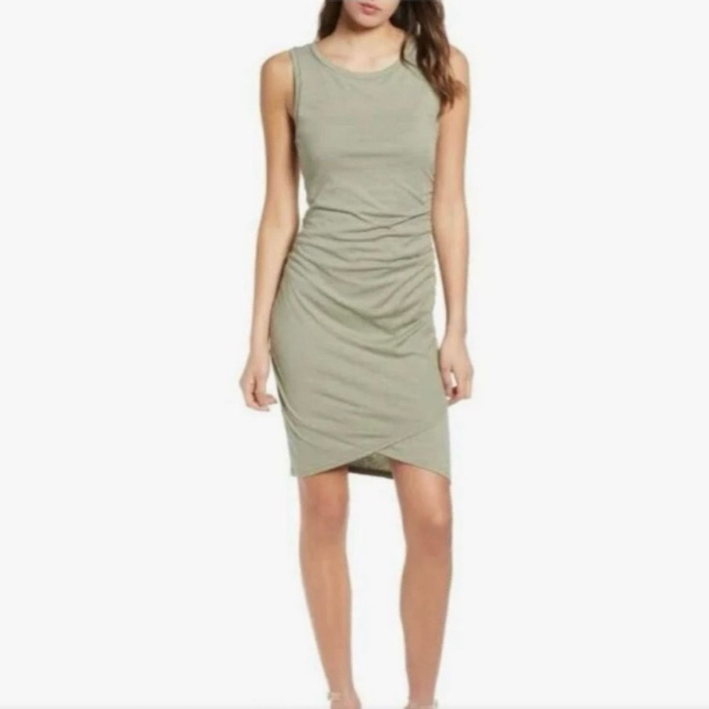 Leith Ruched Bodycon Sleeveless Dress size L